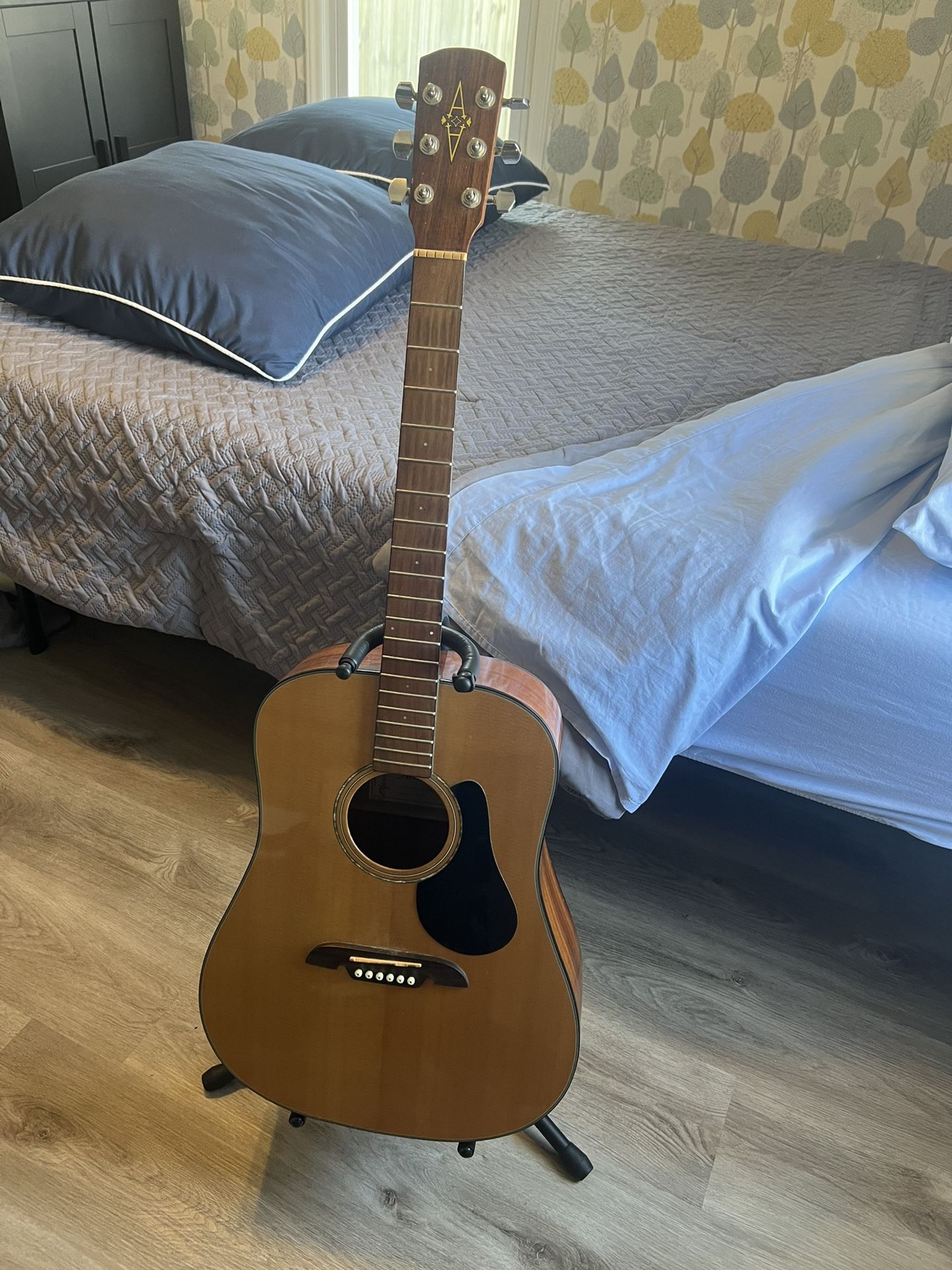 Alvarez Acoustic Guitar