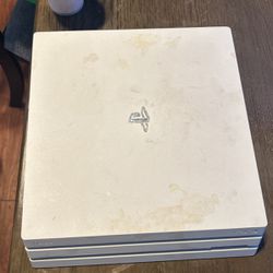 PS4 Pro (Console Only)