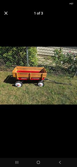 Radio Flyer Travler Wagon with Wood Sides