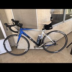 Giant road bike 