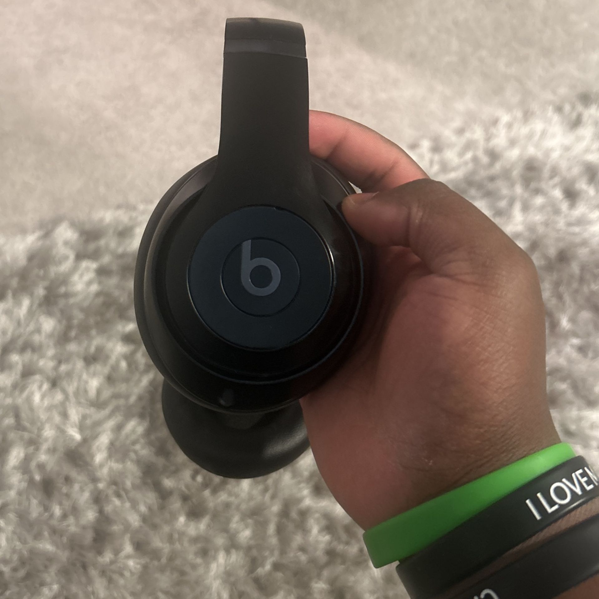 Beats Studio Pro