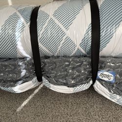 Sealy Dreamlife Hybrid 14”(Queen)