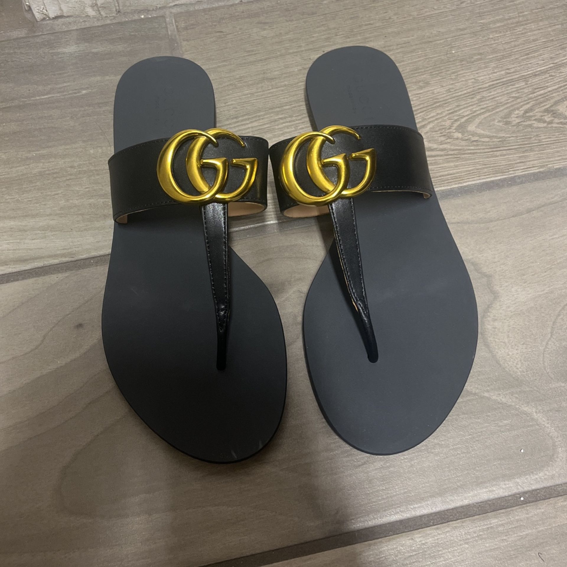 Gucci Sandals 