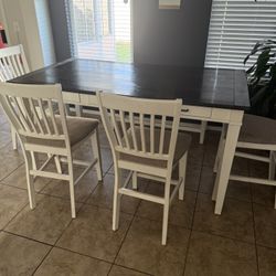Moving Out Sale Dinning Set 