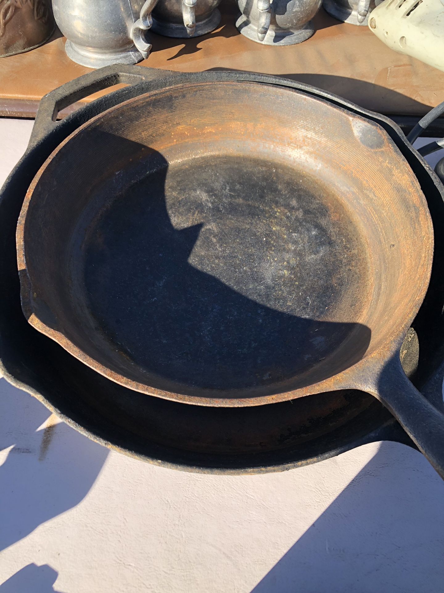 Medium and large cooking pans