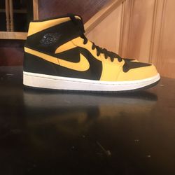 Jordan Reverse New Love Ones Size 9