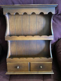 Small shelf with one drawer