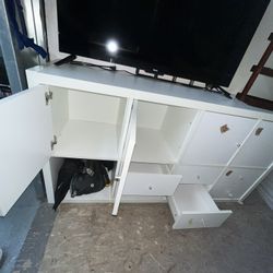 White tv Console 