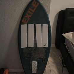 Carbon fiber exile skimboard