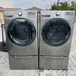 LG Washer and Dryer Set 
