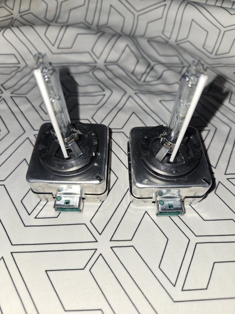 2 HID Headlight Bulb Set