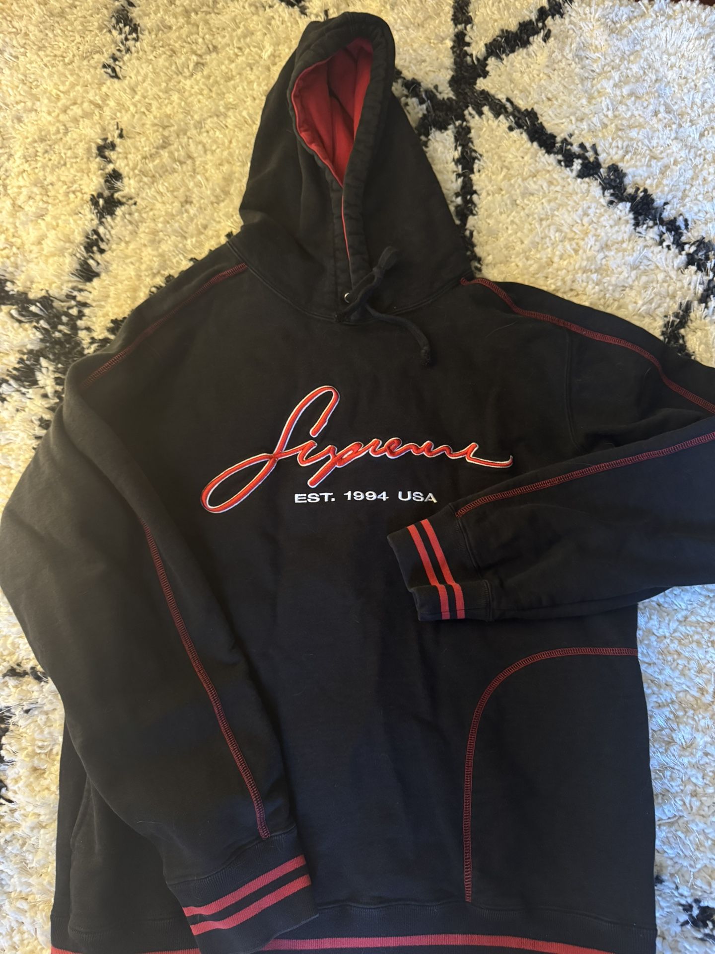 Supreme Hoodie