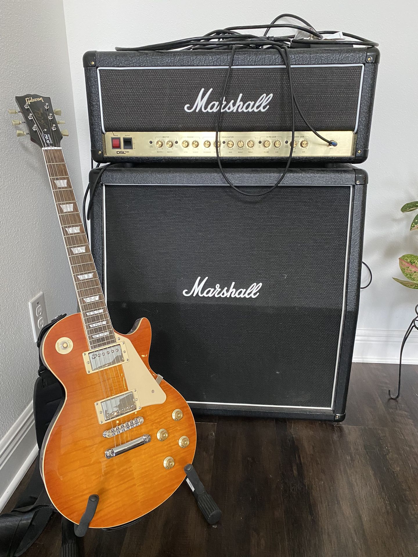 Les Paul Standard (chibson) + Marshall DSL 100  AMP & Speaker Cabinet 