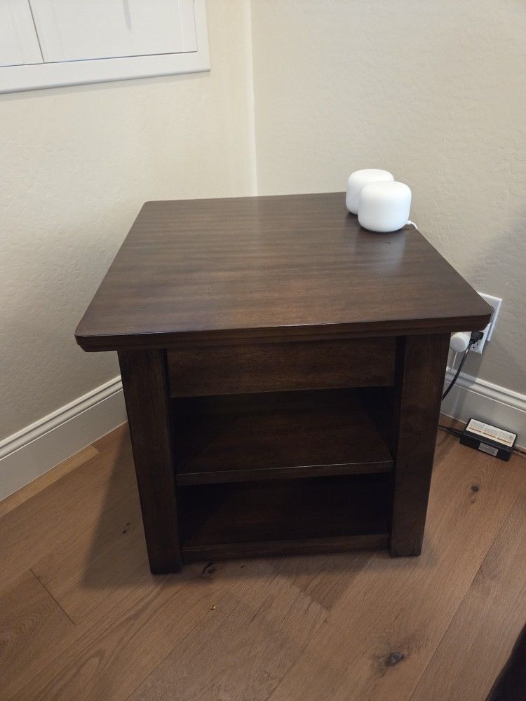 2 Side Tables And Coffee Table