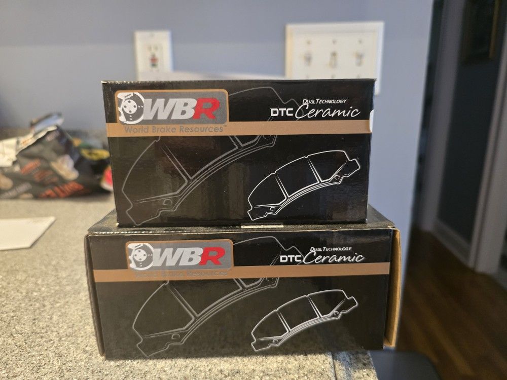 Lexus RX 350 Brake Pads -full set