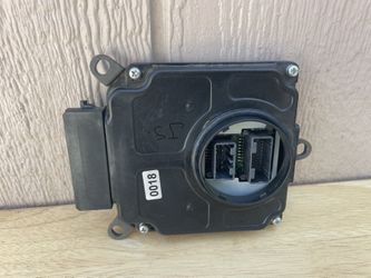 89(contact info removed)0 OEM Toyota Highlander LED Headlight Control Module