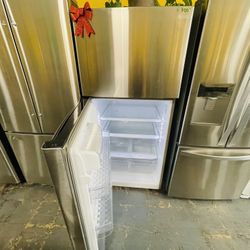 Refrigerator No Credit Needed $10 Down 