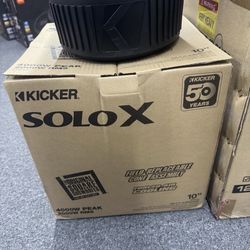 BRAND NEW 2 POWERFUL KICKER SOLO X 10” SUBWOOFERS