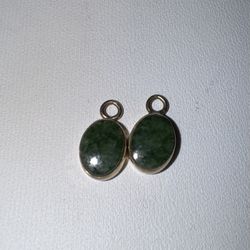Gorgeous Vintage Set of 2 Jade & 14k Yellow Gold Pendants