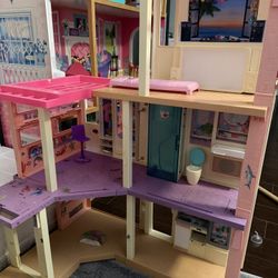 Barbie House-used 