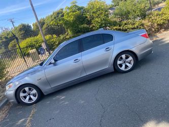 2007 BMW 525i