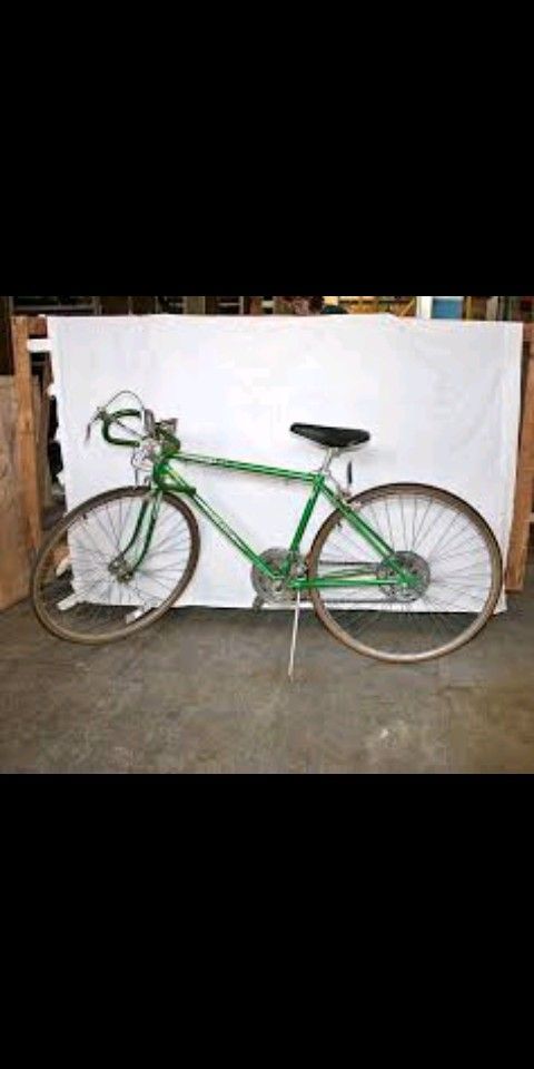 Vintage 1980s Schwinn Bike