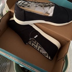 Women’s Shoes