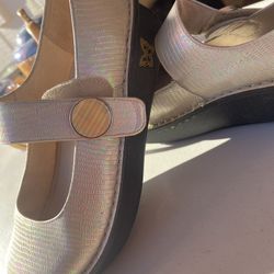 Alegría shoes Size 7