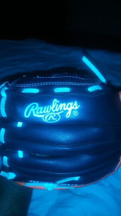 Rawlings soft ball gloves