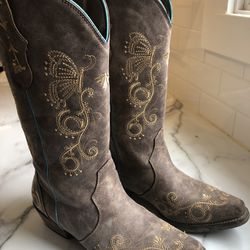 Women’s 8 Cowboy Boots