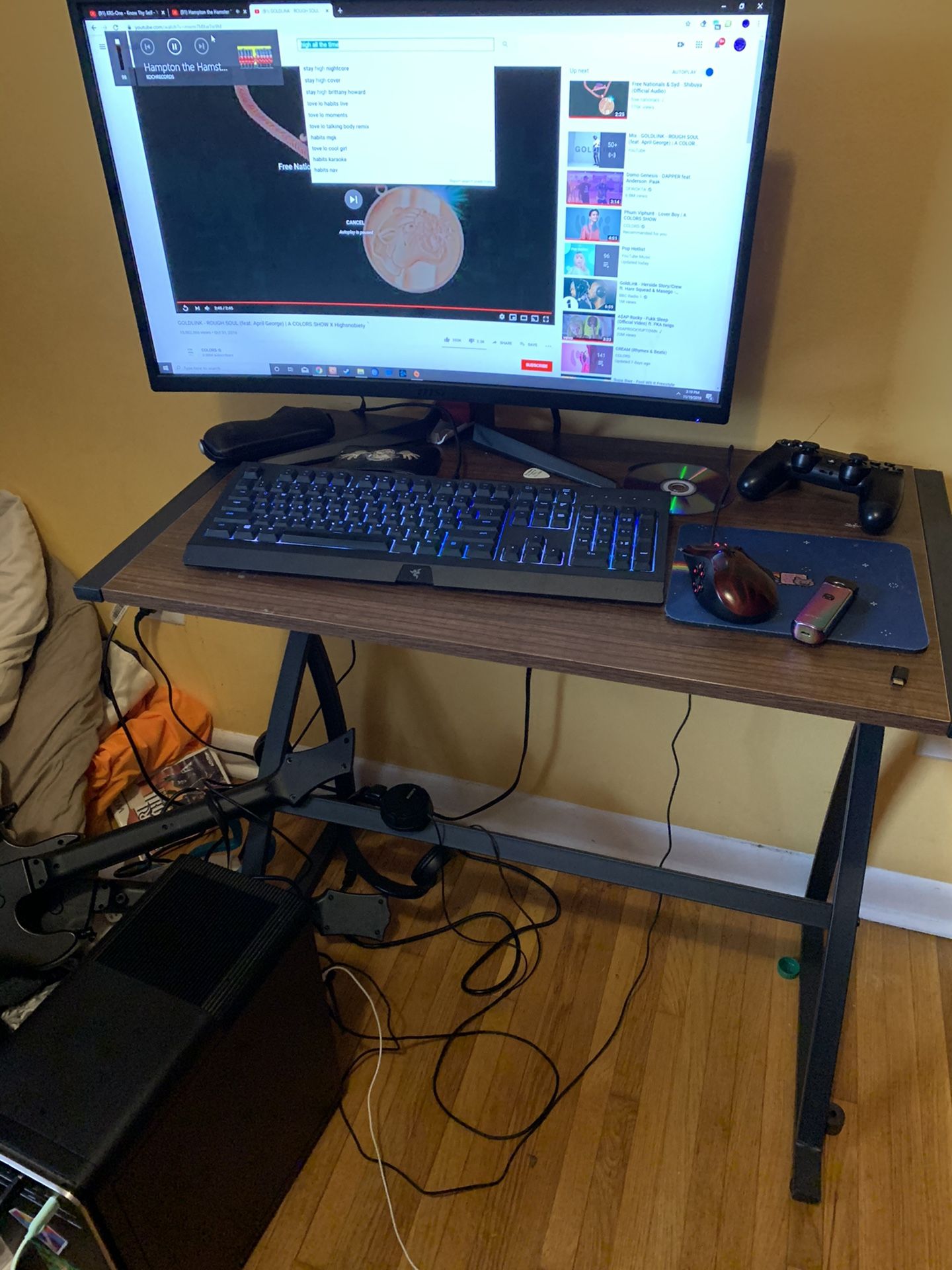 Small desk