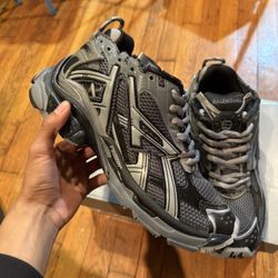 Balenciaga Runner Grey