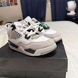 TODDLER Jordan 4 Retro Size 10