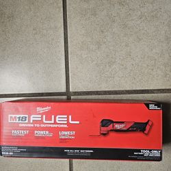 Milwaukee Multi-tool 