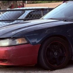 2000 Ford Mustang