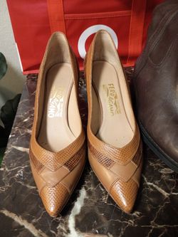 Gorgeous Designer Flats – Ferragamo & Chanel-Inspired Style
Size: US 7 / EU 37