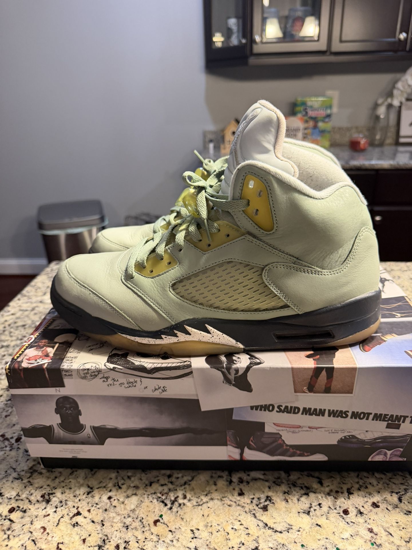 Size 13 Jordan 5 Retro Jade Horizon 2022 SKU DC7501-300 Used
