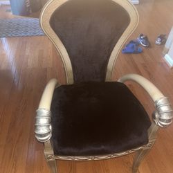 6 Beautiful Dinning Room Chairs 