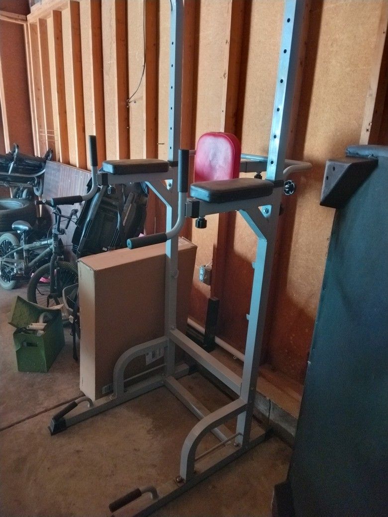 Pull Up Bar 
