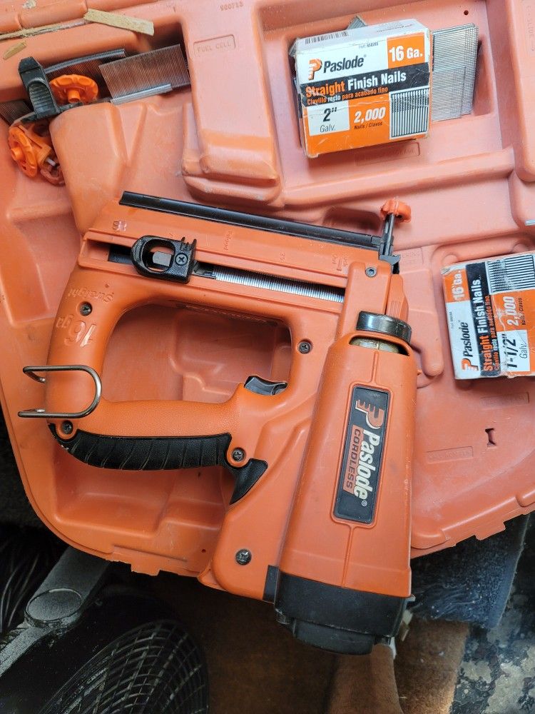 Paslode Finish Nailer 