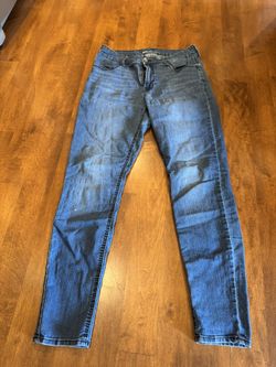 Woman’s Old Navy, skinny jeans, shipping available