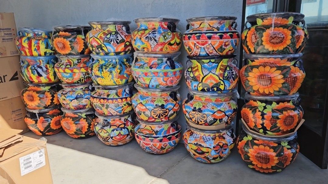 ON SALE 💥Large Talavera Pot 🪴 Talavera & Clay Pottery Store 12031 Firestone Blvd Norwalk Ca 90650  ( Price Vary) Instagram @casaxartesanal 
