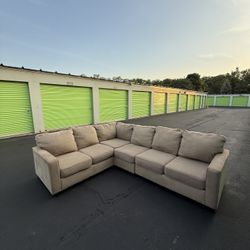 Sectional couch