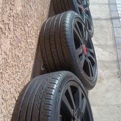 Set Of Mercedes Benz C300 C350 Wheels With Tires 