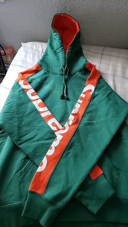 Supreme sideline hoodie