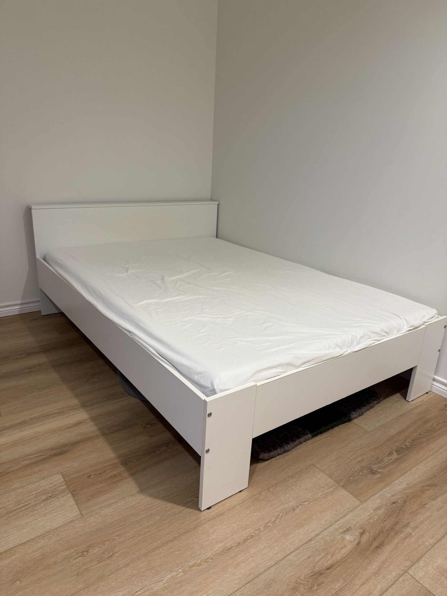 Ikea Full Size Bed And Mattress