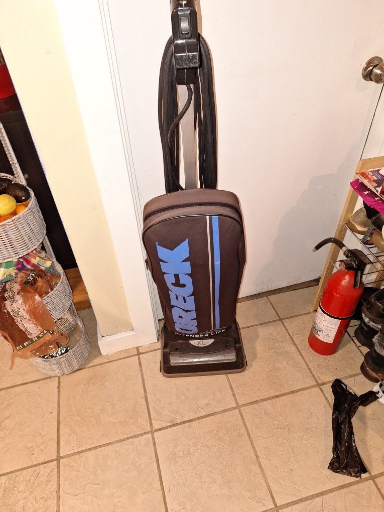 Orec Upright Vacuum Cleaner