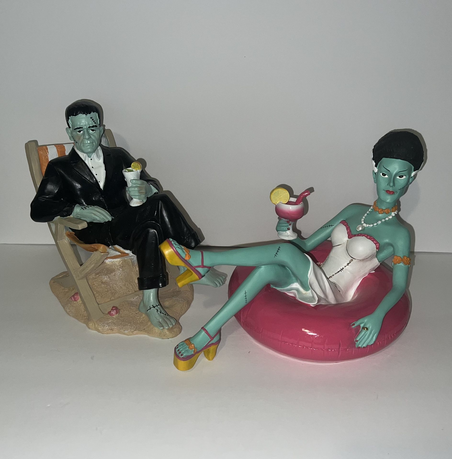 Summerween Frankenstein & Bride Statues