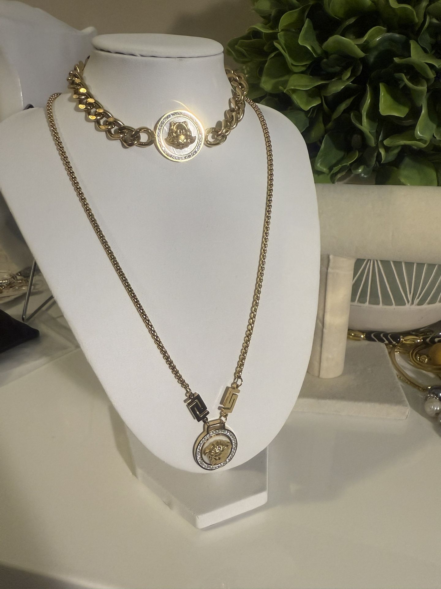 Ladies Necklace with bracelet