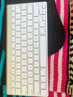 Apple Magic Keyboard Wireless